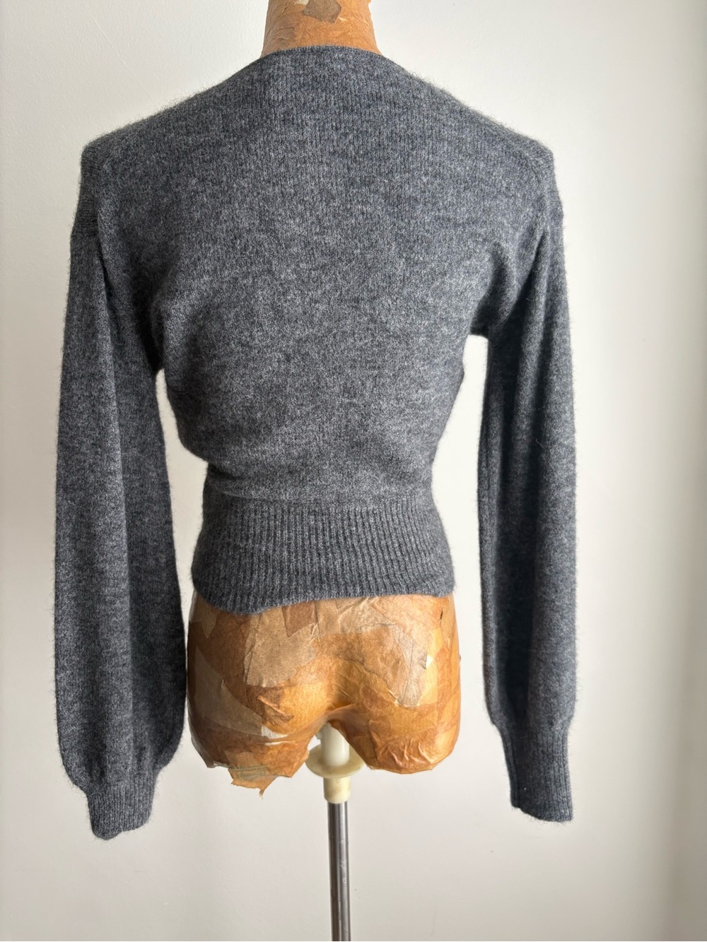NWT Wilfred Aritzia Heather Charcoal Wrap Sweater 2XS - Picture 7 of 9